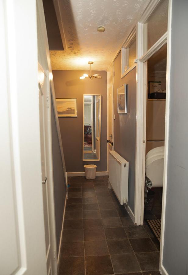 Stunning 2Nd Floor 2 Bedroom Massionette Apartment Glasgow Bagian luar foto