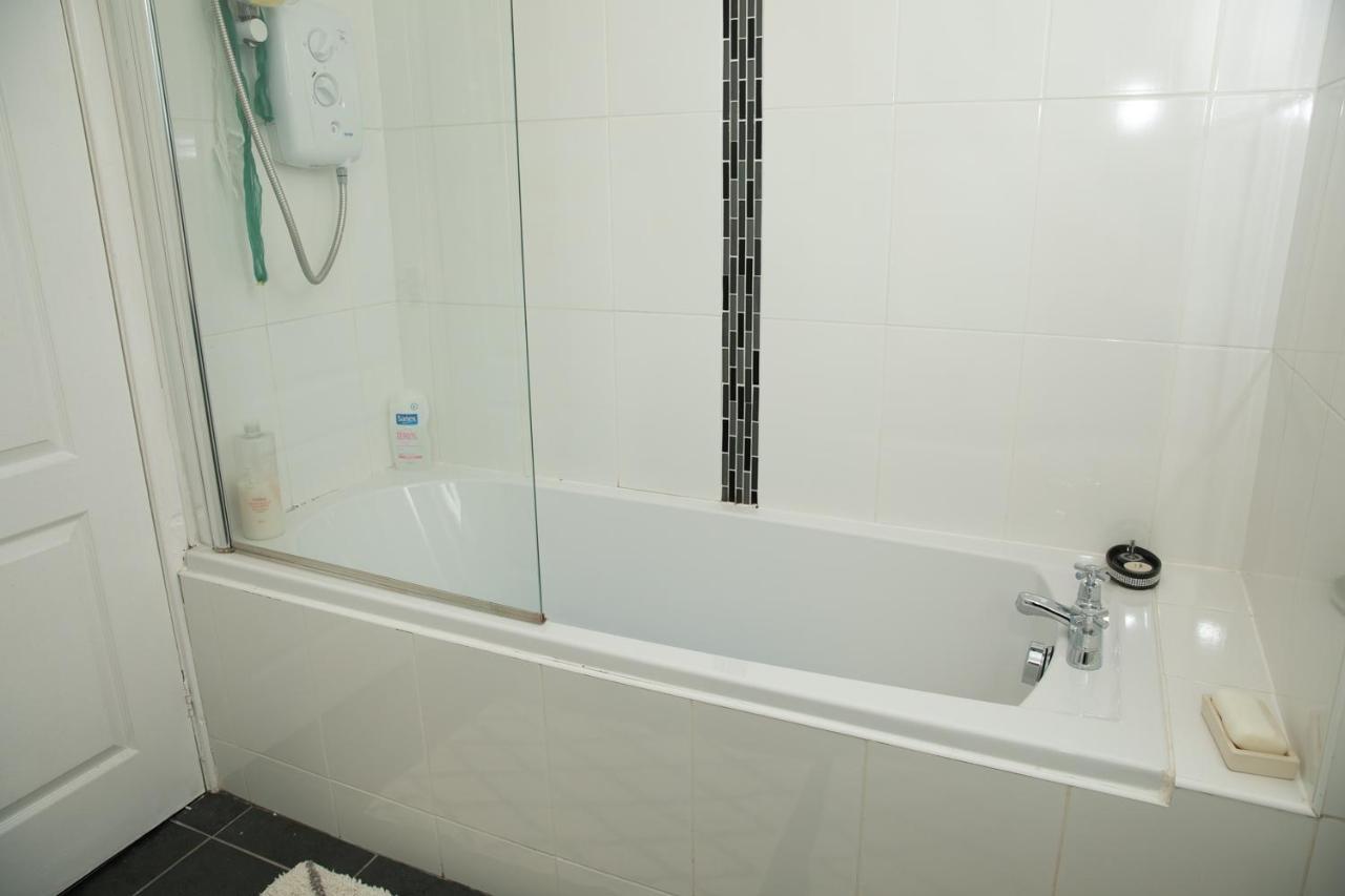 Stunning 2Nd Floor 2 Bedroom Massionette Apartment Glasgow Bagian luar foto