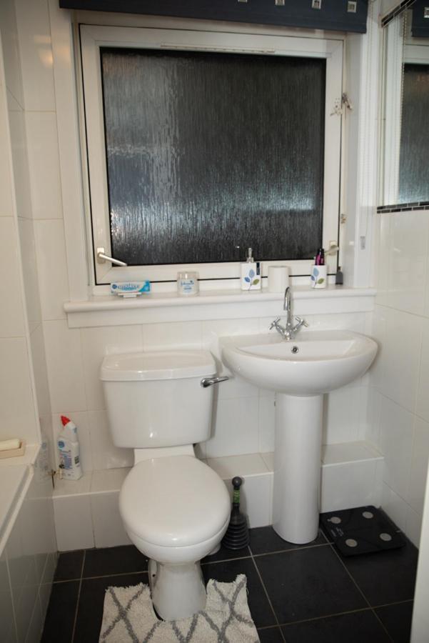 Stunning 2Nd Floor 2 Bedroom Massionette Apartment Glasgow Bagian luar foto